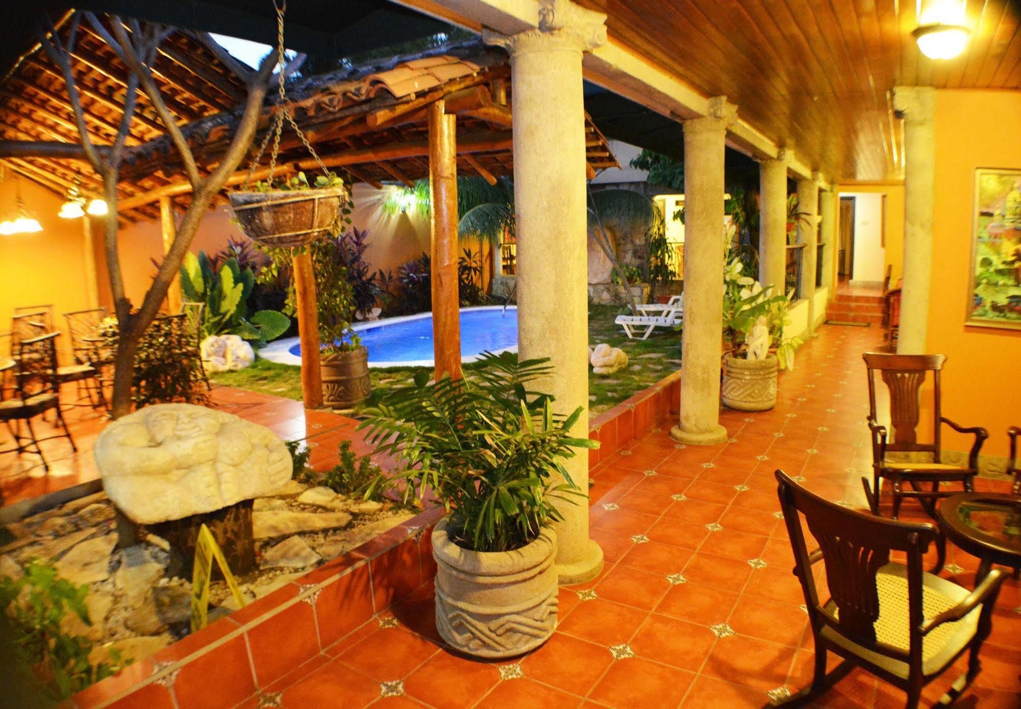 Hotel Colonnade Nicaragua Managua Esterno foto